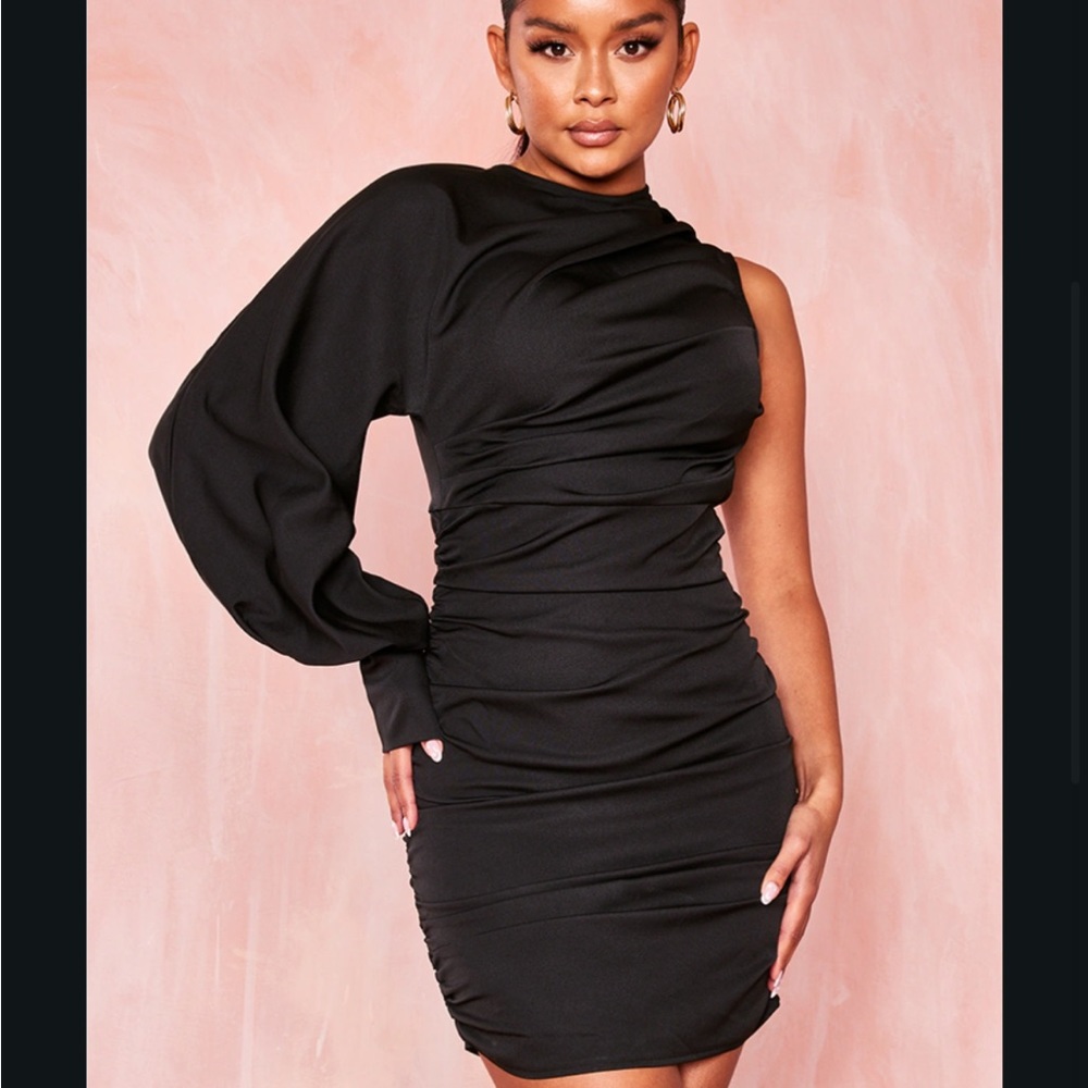 Black One Sleeve Ruched Woven Bodycon Dress